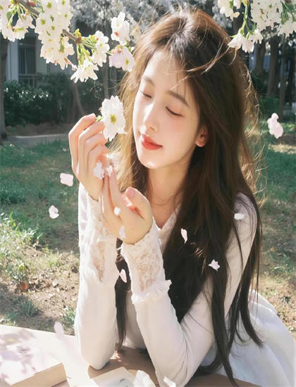 八戒影院禁止_電影《孤獨的主婦》